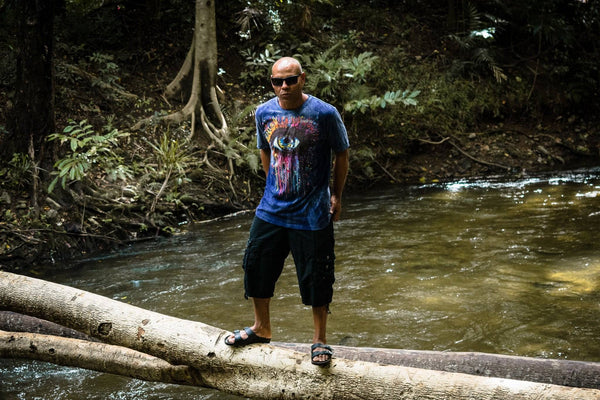 Alternate T Shirt in Blue Eye