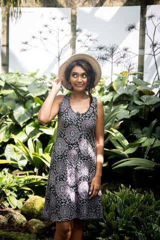 Asha Short Dress in Circles Black