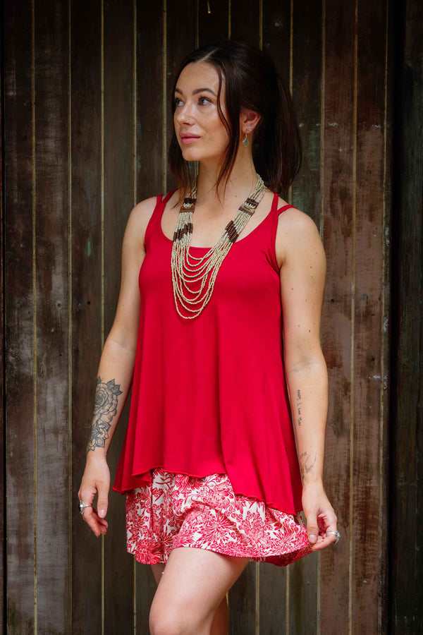 Bindy Shorts in Dahlia Red