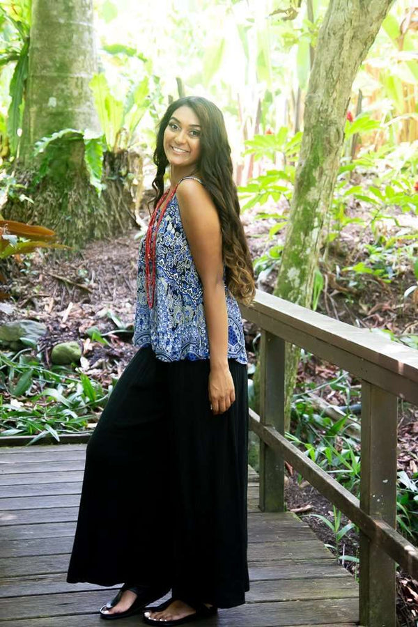 Corvinia Top in Navy